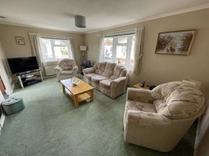 Lounge- click for photo gallery